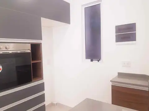 Depto Tipo Casa en Venta en Flores, USD 195.000