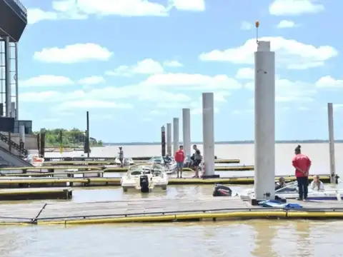 VENTA - Cuna Náutica en Tifón 22 pies, Baigorria - Santa Fe