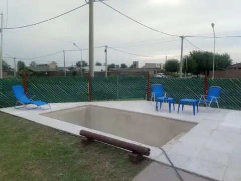 Lote con amenities y pileta.