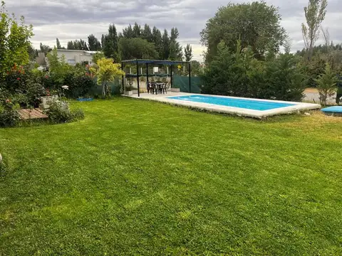 VENTA DE CASA 2/3 DORMITORIOS  B° TALZAUBER