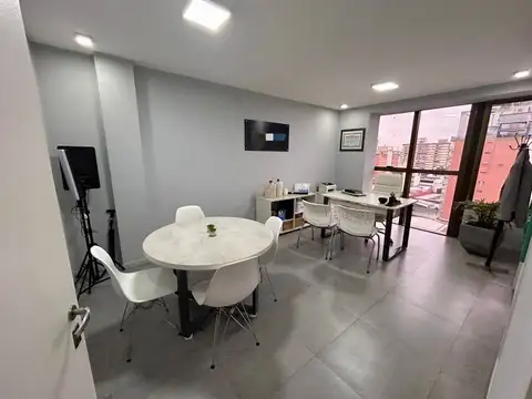 Oficina en Venta 25 años