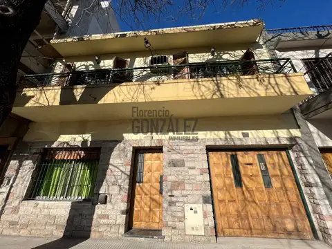 CASA 4 AMB CON TERRAZA Y PATIO - BARRIO NAON