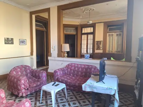 Casa en Venta con 5 cocheras