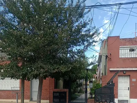 PH 3 AMBIENTES CON PATIO Y TERRAZA APTO CREDITO