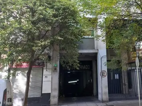 Venta Cochera en Congreso con Renta. Opcion dos cocheras continuas.