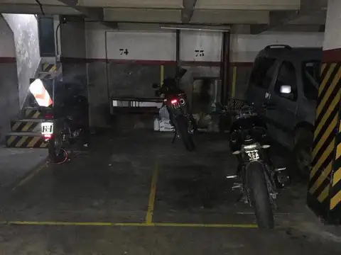 Adolfo Alsina al 1900 - Cocheras