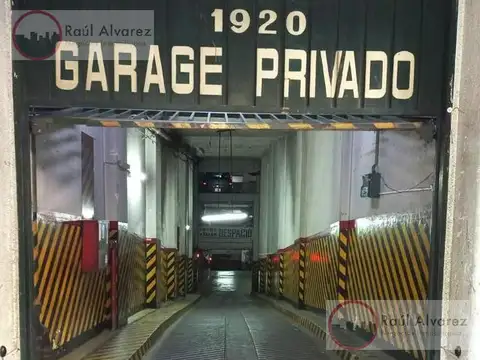 Adolfo Alsina al 1900 - Cocheras