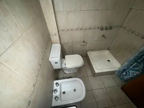 DEPARTAMENTO PARA USO PROFESIONAL CON BALCON FRANCES FRENTE