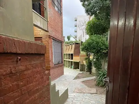 Avenida 1 y Paseo 146 100