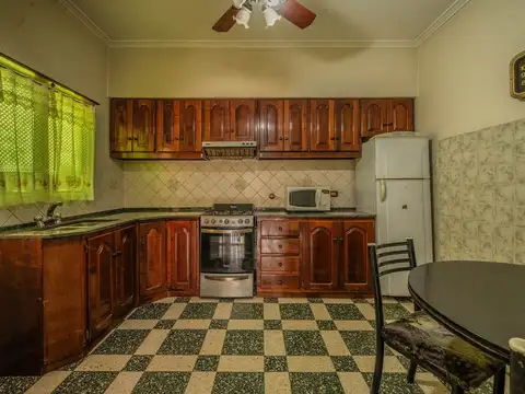 López y Planes 1000