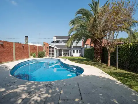 Carlos Pellegrini 600