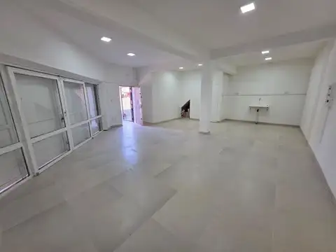 LOCAL EN VENTA - DON BOSCO ESQ PASO DE LOS ANDES