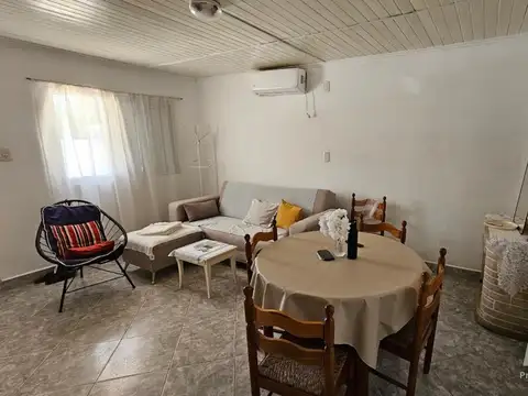 Casa 12 ambientes con 1 baño