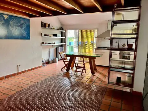 Depto Tipo Casa 2 ambientes con 1 baño