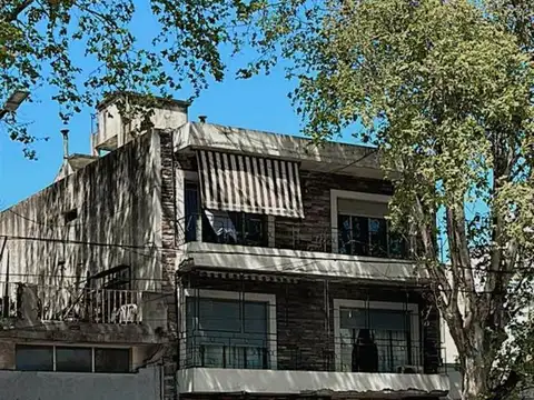 Depto Tipo Casa en Venta de 3 ambientes