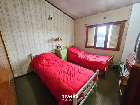 Casa 4 ambientes con 2 baños