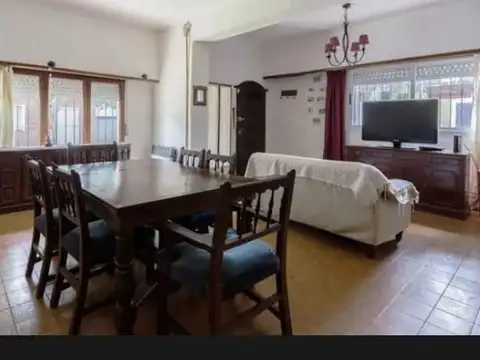 Casa en Venta en Olivos, USD 255.000