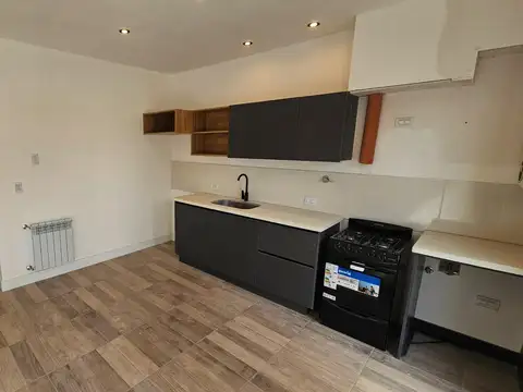 Depto Tipo Casa 3 ambientes con 2 baños