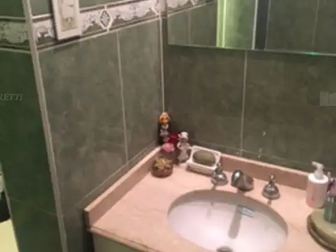 Casa 6 ambientes con 3 baños