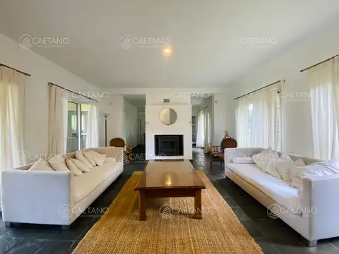 Casa en Alquiler Temporal en Montoya, USD 0