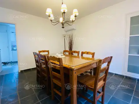 Casa 4 ambientes con 4 baños