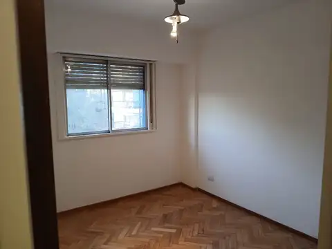 San Pedro 319 1300, Piso 5