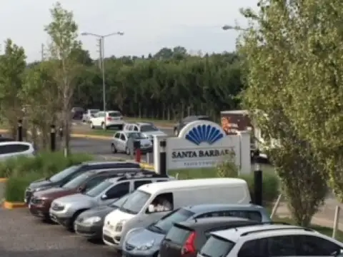 Local en Venta en Santa Barbara, USD 180.000