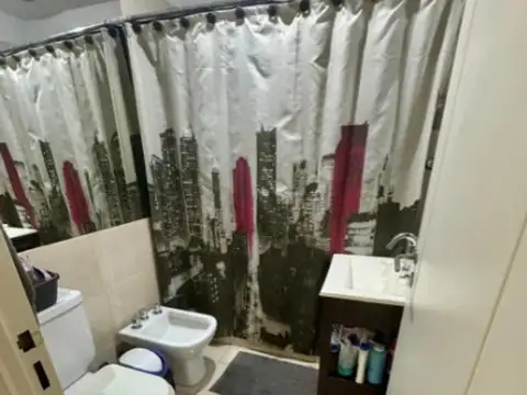 Departamento en Alquiler con 1 cocheras