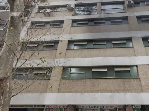 Güemes e/ Thames y Jorge Luis Borges