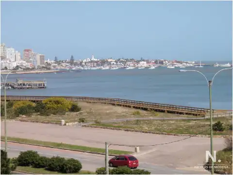 Departamento 4 ambientes con 3 baños