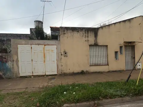 PH-SOLO 2 UNIDADES- A 2 CUADRAS DE BOULEVARD BS AS.-