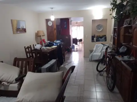 Depto Tipo Casa en Venta de 4 ambientes