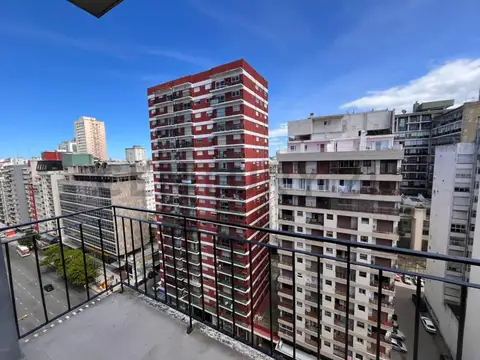 Venta departamento 3 ambientes c/ balcón. Zona Centro