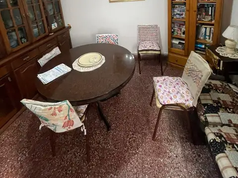 Depto Tipo Casa en Venta 40 años