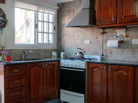 Casa en Venta en Haedo Sur, USD 235.000