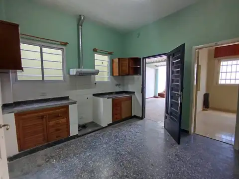 Casa en Alquiler con 1 cochera