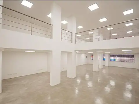 Excelente oficina de 532m2 refaccionada a nuevo en Recoleta  VENTA
