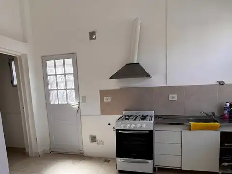 Depto Tipo Casa en Alquiler de Monoambiente