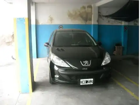 Campana 100, Piso pb