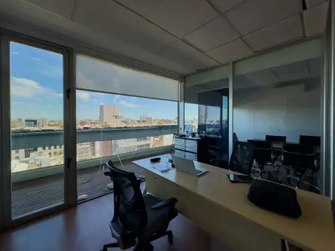 OFICINA EN VENTA DE PISO EXCLUSIVO EN EL CENTRO