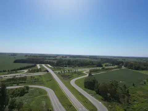 Excelente campo en Luján