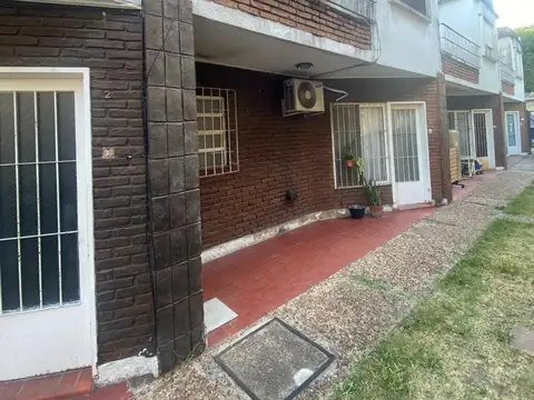 Depto Tipo Casa en Venta en Barrio Parque Ayerza, USD 75.000