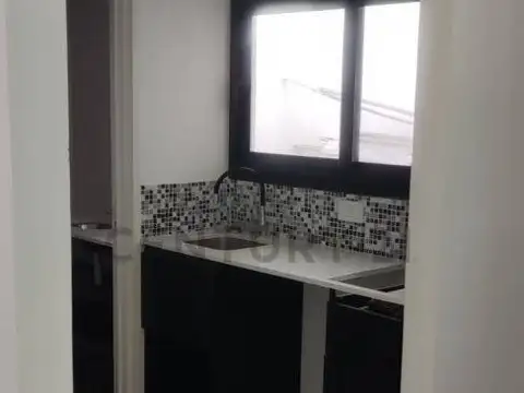 25 y 59 1200, Piso 0