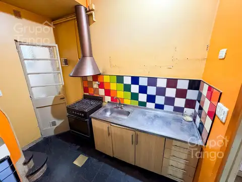 Depto Tipo Casa en Venta 50 años