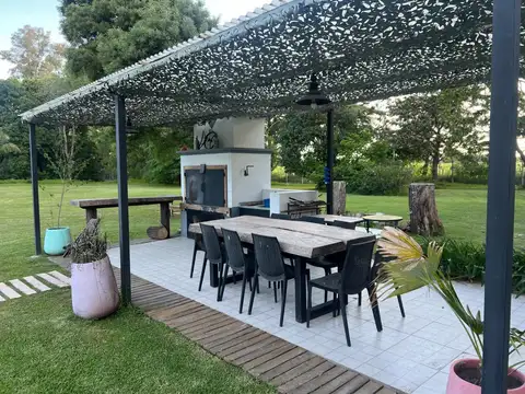 Casa 5 ambientes con 3 baños