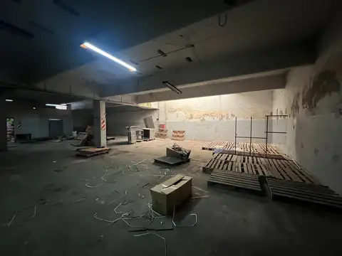 Galpon en Alquiler en Pompeya, $ 0