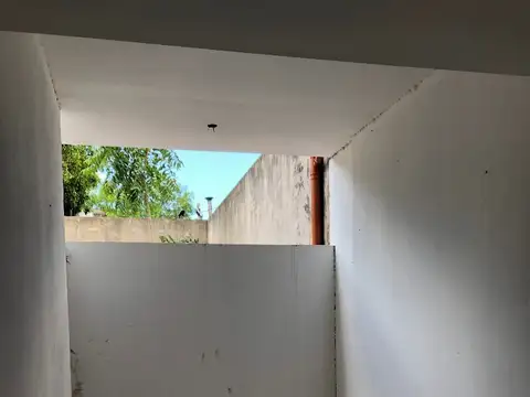 EXCELENTE LOCAL EN VENTA, EN UNA DE LAS MEJORES ZONAS DE LA CIUDAD 