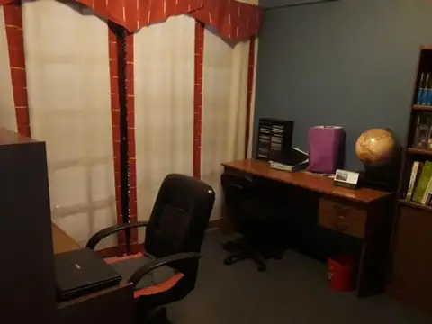 Casa en Venta con 4 cocheras