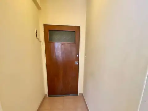 Oficina en  Pueyrredón y Corrientes. Piso 14° todo luz y vista. Vig 24hs