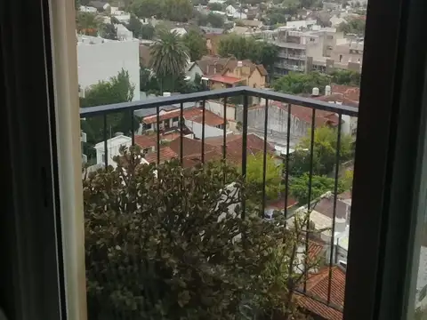 Av Pte J D Peron 1000